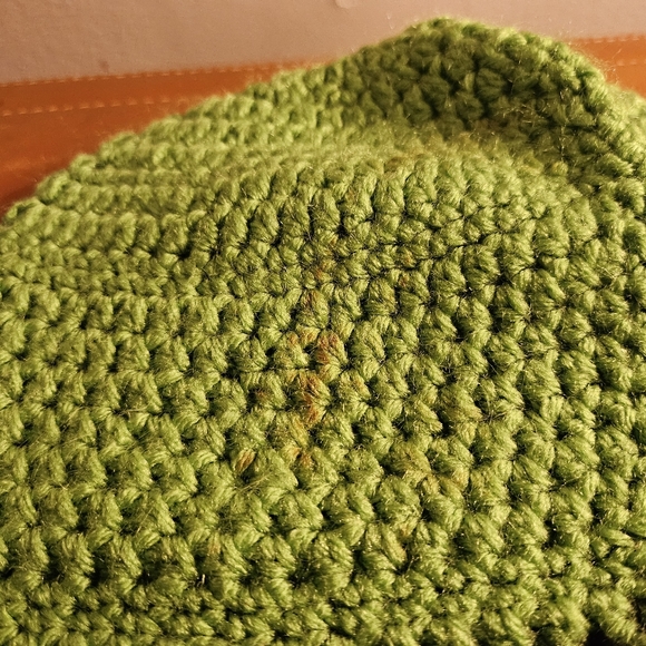 Green & Black Knitted Handmade Toque | Size Small - Picture 6 of 6